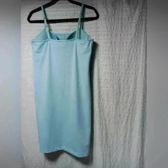 ATHLETA  Mini Sun Dress with built in bra. . Ladies L - Picture 3 of 8